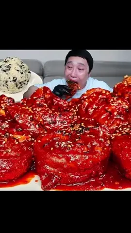 Spicy beef trotters ( Yt: Noodles Fighter) #tiktokfood #asmrfood #eatingshow #lovelymukbang #mukbang #spicyfood #food 