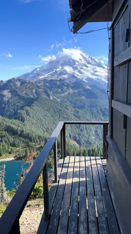 🗻#Hiking #washigtonstate #mountains #nature #relax #peaceful #travel #seattlewashington 