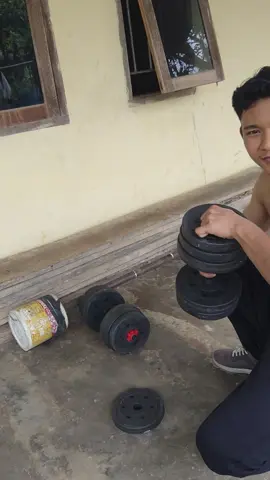ngapain ke gym jauh jauh,kalo ada dumbell set 20kg ini,buat home workout Rekomen nih🔥🔥#dumbellset20kg #dumbellset#barbell #dumbellworkout #dumbellset20kg 