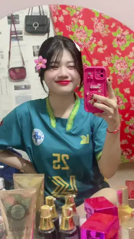 លិបភ្នែកអស់😐😪#អ្នកគ្រូក្រមុំ👩‍🏫🥰🥀 #ដល់មោងចេញពីរៀន #flypシ #កំពង់ធំផ្ទះខ្ញុំ🏠🦋 