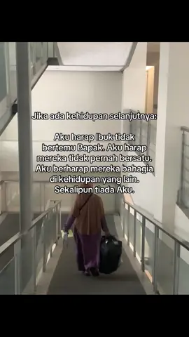 Acap kali kusebut mereka baik, bertanggung jawab, menyayangiku dengan amat sangat. Tapi dalam prosesnya mereka tumbuh tidak mudah, amat sesak untuk mereka bersama. Kehadiranku disini bahagia sekaligus harapan bagi mereka. Tapi jika ada kehidupan selanjutnya, aku berharap semoga mereka bahagia dengan tidak bersama. #ibu #bapak #orangtua #orangtuasegalanya #rumahtangga #marriedisscary #trauma #fypシ #quotesaesthetic #masukberandafyp #masukfyp #quote #quotestory #quotes #katakata #sadstory #sadvibes #reminder #tamparankeras 