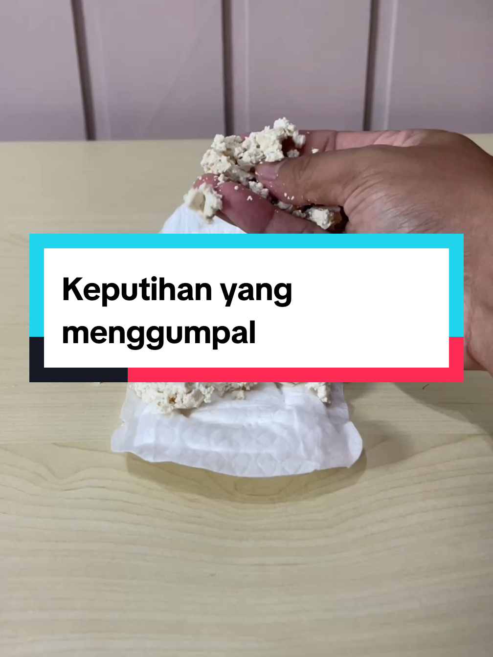 Keputihan yang menggumpal.  #keputihan #keputihanabnormal #keputihanmenggumpal #keputihanampastahu #zymuno 