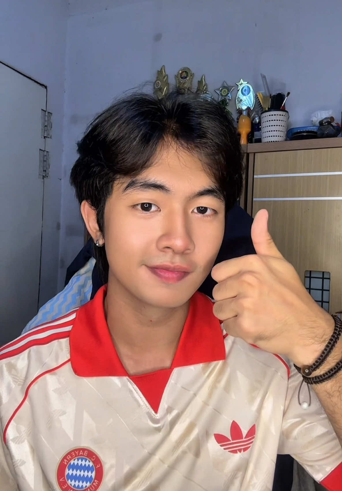 Ray & his daily problem, အမြဲတမ်း ရှင်းနေရ 😮‍💨🪮 #ray #btwimray #hair #hairstyle 