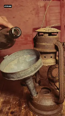 Chiếc đèn này đã đi qua nửa đời người, bạn thường gọi nó là gì? #fyp #kyuc8x9x #tuoitho #viral 