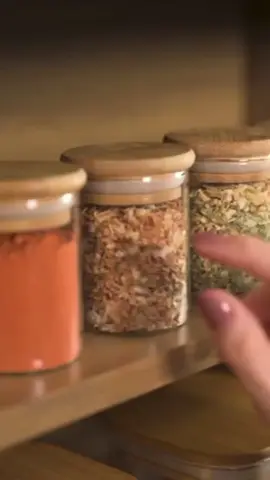 ✨ Kit com 6 potes de vidro herméticos (200ml) com tampa de bambu — ideal para armazenar temperos, grãos e muito mais. Estilo e funcionalidade na sua cozinha!#comprinhas #organization 