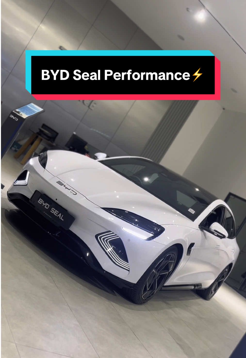Experience the Power!🚗✨  BYD Seal Performance in Aurora White 🤍⚡ See it up close at BYD Macinda EV Kuantan—visit us today! 🌌 #BYD #BYDMacindaEV #BYDKuantan #BYDMalaysia #EVExperience #BYDSeal #AuroraWhiteBYD #EVInnovation