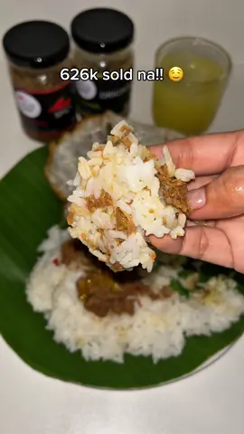sobrang siksik at sarap nitong chicken pastil ng silong, kaya hindi na ako magtataka na mag 700k sold na ‘to  #chickenpastil #silongkitchen #spicychickenpastil 