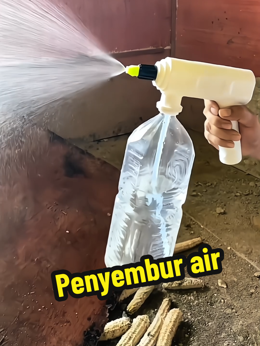 Spray elektrik guna botol mineral je #sprayerelektrik #airsemburan #electricsprayer #gardentools #homeequipment #botolspray 