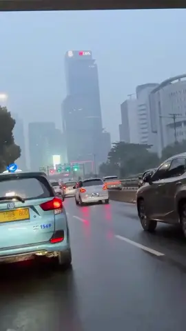 gak kebagian liburan dipuncak, gppa kebagian kabutnya❄️🌬️