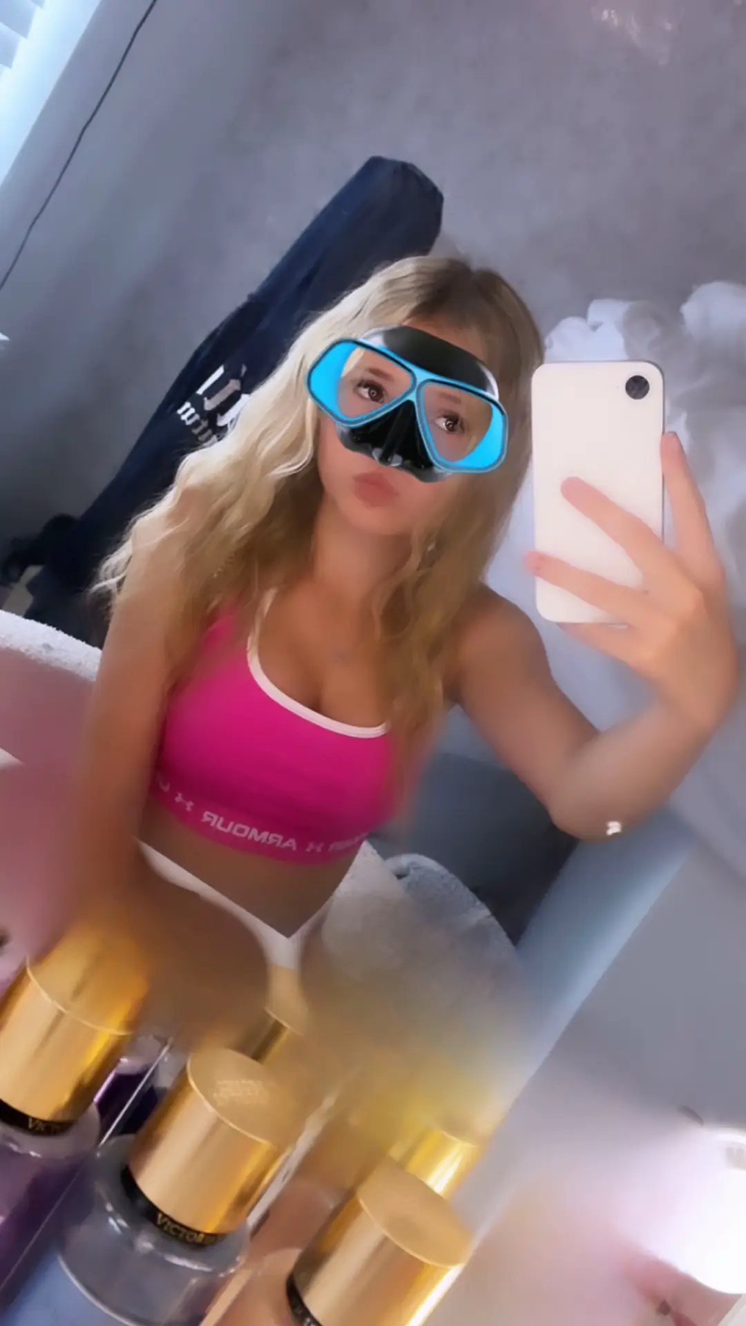 @mïķêŷŵáłè 