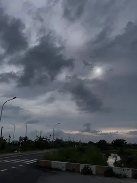 Lại nhớ người ta đúng không...#tamtrang #thuong150301 #nhacbuon 