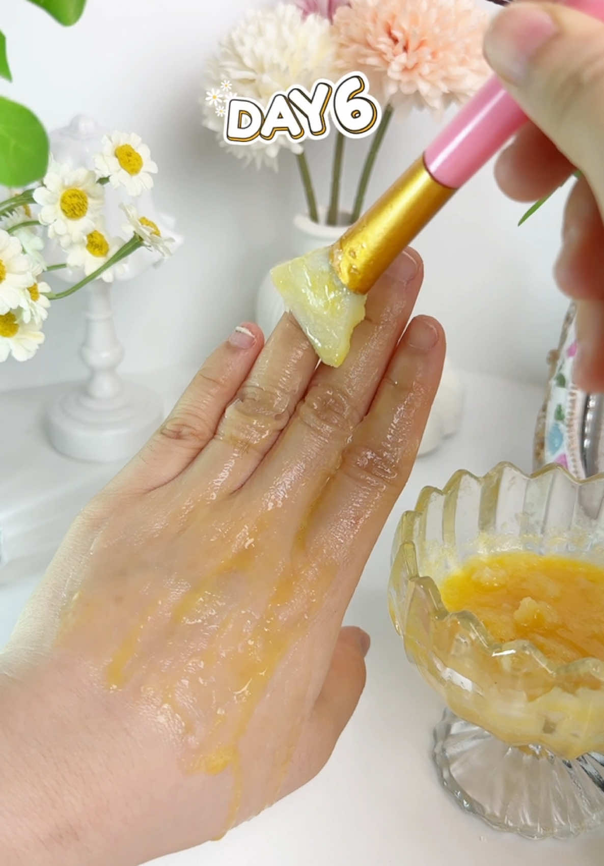 Tangan langsung halus & cerah seketika!🙌🏻💧✨  #handcare #7dayschallenge #beauty #skincaretips #skincareroutine #diyskincare 