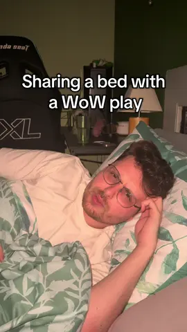Sharing a bed with a WoW player can be tough 😅 #worldofwarcraft #warcraft #warcraftmemes #worldofwarcraftmemes #classicwow #retailwow #blizzard 