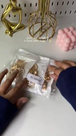 Omg! 69pcs of ring set, ang gagandaaaa🥹💓 #jewelry #goldjewelry #accecories #ringset #womenaccessories #rings #goldaccessories #jewelryrecommendation #fy #fyp #foryou #foryoupage #fyppppppppppppppppppppppp 