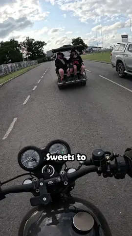 Rob and I whizzed around download having a sing song and sharing sweets with some legends 🍬  From playing main stage straight to hugging security outside the gates.  This one was a dream come true. I’ve listened to Don Broco for AGES so having the opportunity to go two up with Rob after they played epic.  Maybe I need to practice the singing though.  Catch you soon. Love you x  . #harveyridesbikes #harvey #preciouscargo #motorbike #motorcycle #scrambler #biker #vibes #wholesome #feelgood #london #gopro #donbroco #download #dlxxii