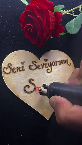 🌹”Seni Seviyorum Selma”🌹 #seniseviyorum #selma #keşfetbeniöneçıkar #loveeeeee #tiktokviral #viralvideos #viral_video #kaligrafi #demetakalın #sefo 