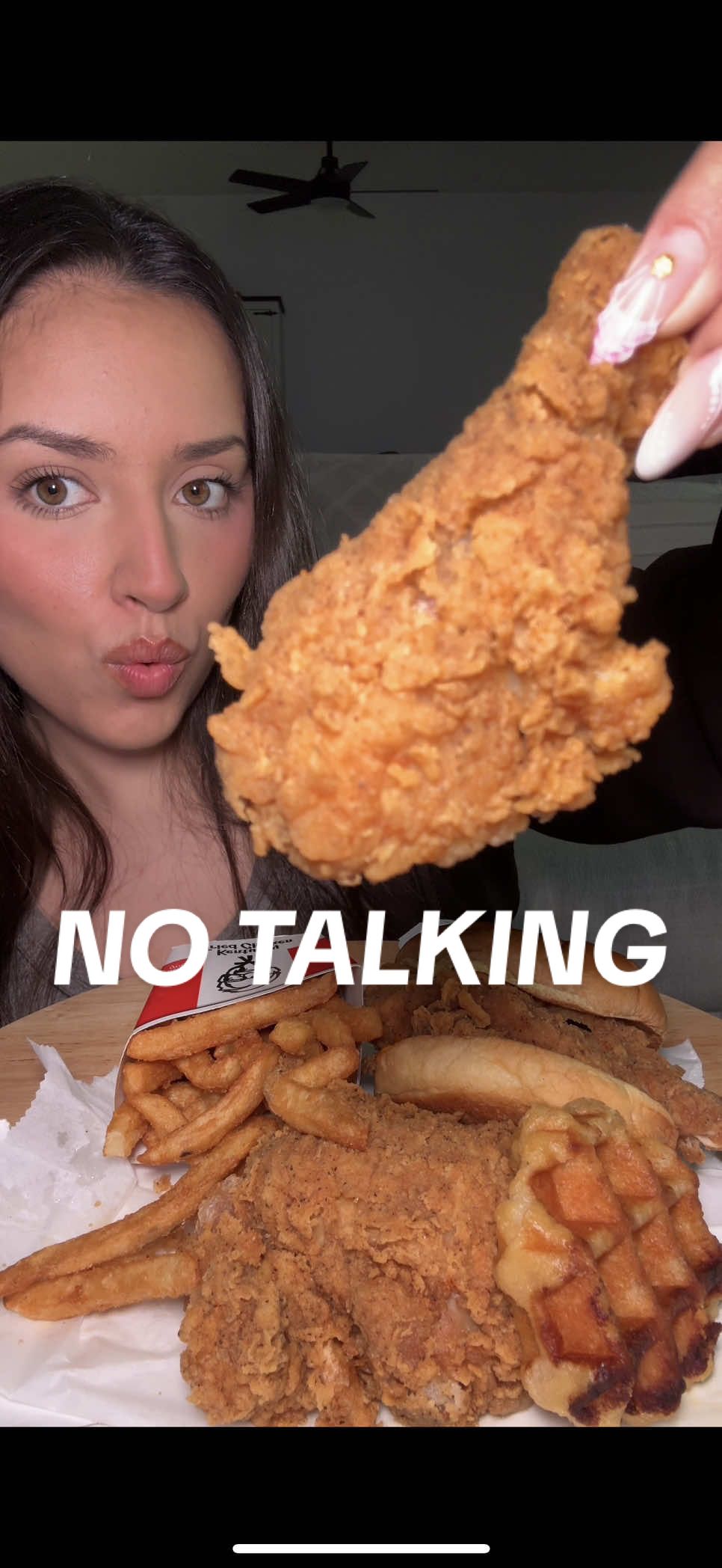 @KFC mukbang trying their chicken & waffles for the first time 🔥 #kfc #friedchicken #mukbang #eating #Foodie #notalking #foodasmr #chickenandwaffles #eatwithme #crunchy 