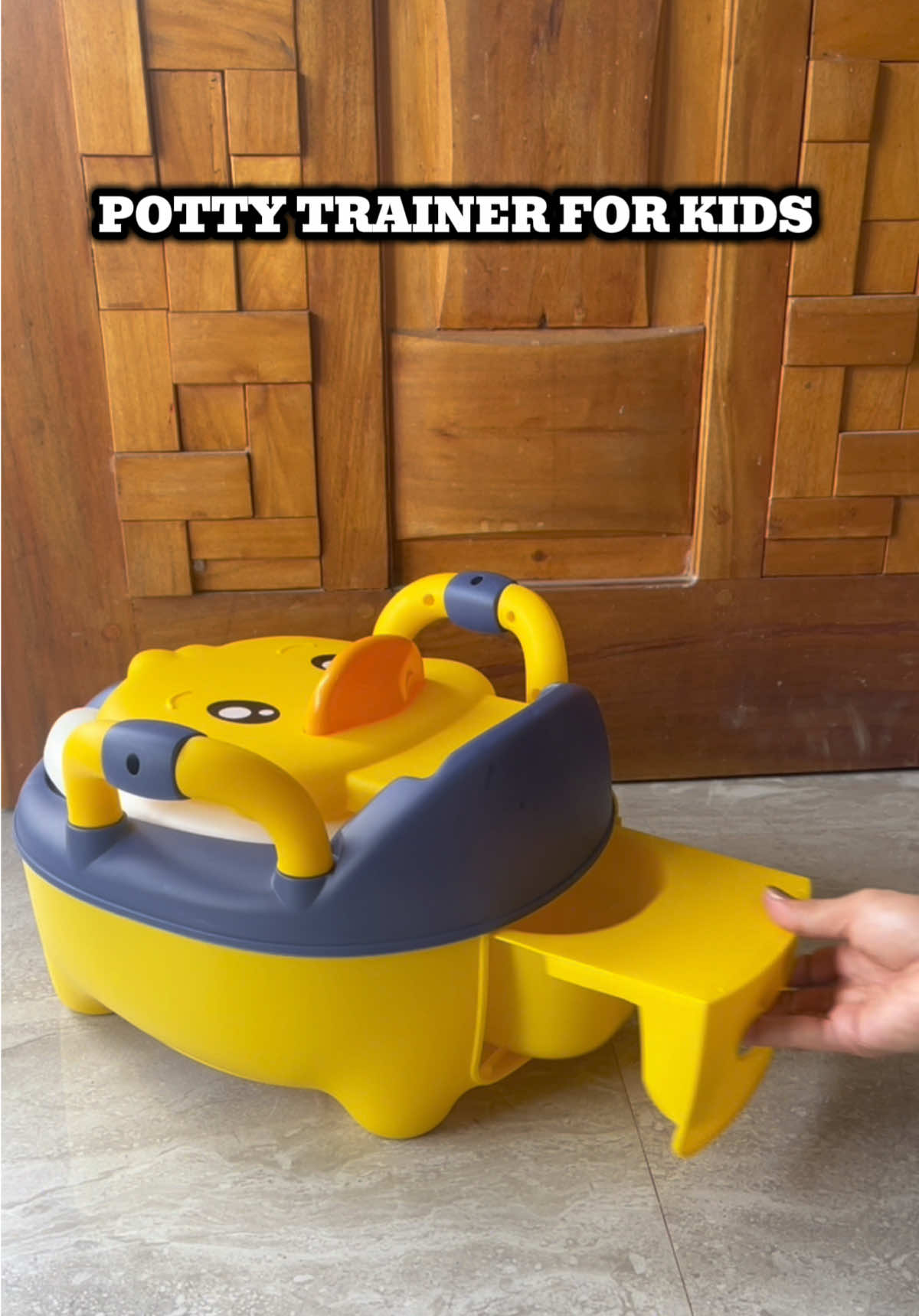 Potty trainer that your kids surely loved it! Sobrang ganda ng quality at madaling gamitin at linisan. #pottytrainer #pottytraining #pottytrain #pottytrainerforkids #pottytrainerfortoddler #pottytraintoddlers #toilettraining #babypottytrainer #toddler #kids #fyp #foryou 