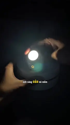 Đèn ngủ cảm ứng!! #thietthuc #denngucambienanhsang #tienich #giadungphongngu #creatorsearchinsight #jizonguyen 