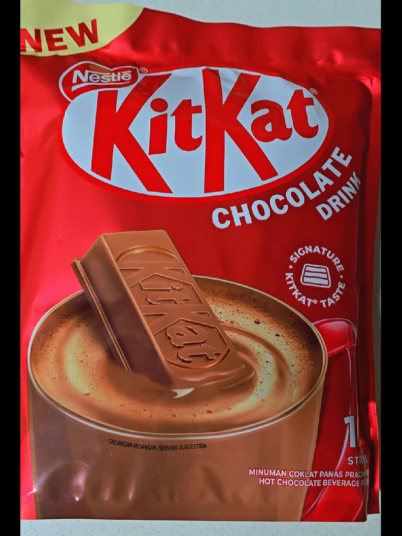 New signature KitKat hot chocolate 🍫  @Nestlé  #nestle #kitkat #hotchocolate #chocolate #fyp #fypシ゚ #southafrica #viralvideos #explore 