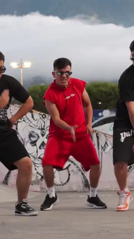 Un pedicto de una coreografía de Xclana @Jombriel🩸🆕 @Extime Dance #dance #video #coreografia #viral #new #baile #amigos #compañeros #familia 