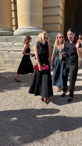 #gilliananderson #sexeducation #jacquemus #TikTokFashion #fashiontiktok #pfw #parisfashionweek 