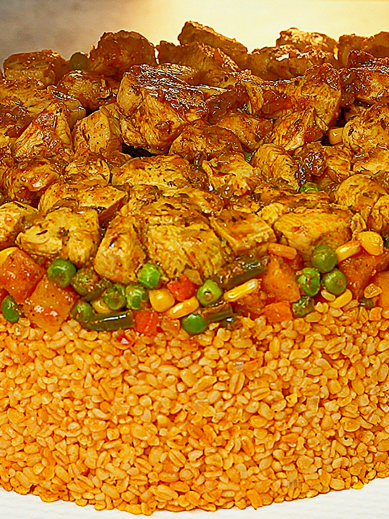 مقلوبة البرغل 🥘 ألذ وأسهل طريقة لطبخ البرغل مع طبقات الدجاج والخضار #برغل #مقلوبة المكونات 3 صدور دجاج  1 ملعقة كبيرة زيت  1 بصل مفروم  نصف ملعقة صغيرة ملح  نصف ملعقة صغيرة فلفل اسود  1 ملعقة صغيرة زعتر 1 ملعقة صغيرة كاري  1 ملعقة كبيرة بابريكا 1 ملعقة صغيرة ثوم مهروس  2 ملعقة كبيرة زيت  1 بطاطس 2 كوب خضار مشكل 1 ملعقة صغيرة ملح  نصف ملعقة صغيرة فلفل اسود  1 ملعقة صغيرة كزبرة يابسة  1 ملعقة صغيرة ثوم باودر  نصف ملعقة صغيرة قرفة  1 ملعقة صغيرة معجون طماطم  نصف ملعقة صغيرة سكر 2 ملعقة كبيرة زبدة  1 بصل مفروم  1 ملعقة كبيرة ملح  نصف ملعقة صغيرة فلفل اسود  1 ملعقة صغيرة كمون 1 ملعقة صغيرة ثوم باودر  2 ملعقة كبيرة معجون طماطم  4 كوب برغل منقوع لمدة 30 دقيقة  4 كوب ماء مغلي 🔥🔥🔥🔥🔥🔥 Bulgur Maqluba  Ingredients 3 chicken breasts 1 tablespoon oil 1 chopped onion ½ teaspoon salt ½ teaspoon black pepper 1 teaspoon thyme 1 teaspoon curry powder  1 tablespoon paprika 1 teaspoon crushed garlic 2 tablespoons oil 1 potato 2 cups mixed vegetables 1 teaspoon salt ½ teaspoon black pepper 1 teaspoon dried coriander 1 teaspoon garlic powder ½ teaspoon cinnamon 1 teaspoon tomato paste ½ teaspoon sugar 2 tablespoons butter 1 chopped onion 1 tablespoon salt ½ teaspoon black pepper 1 teaspoon cumin 1 teaspoon garlic powder 2 tablespoons tomato paste 4 cups bulgur, soaked for 30 minutes 4 cups boiling water