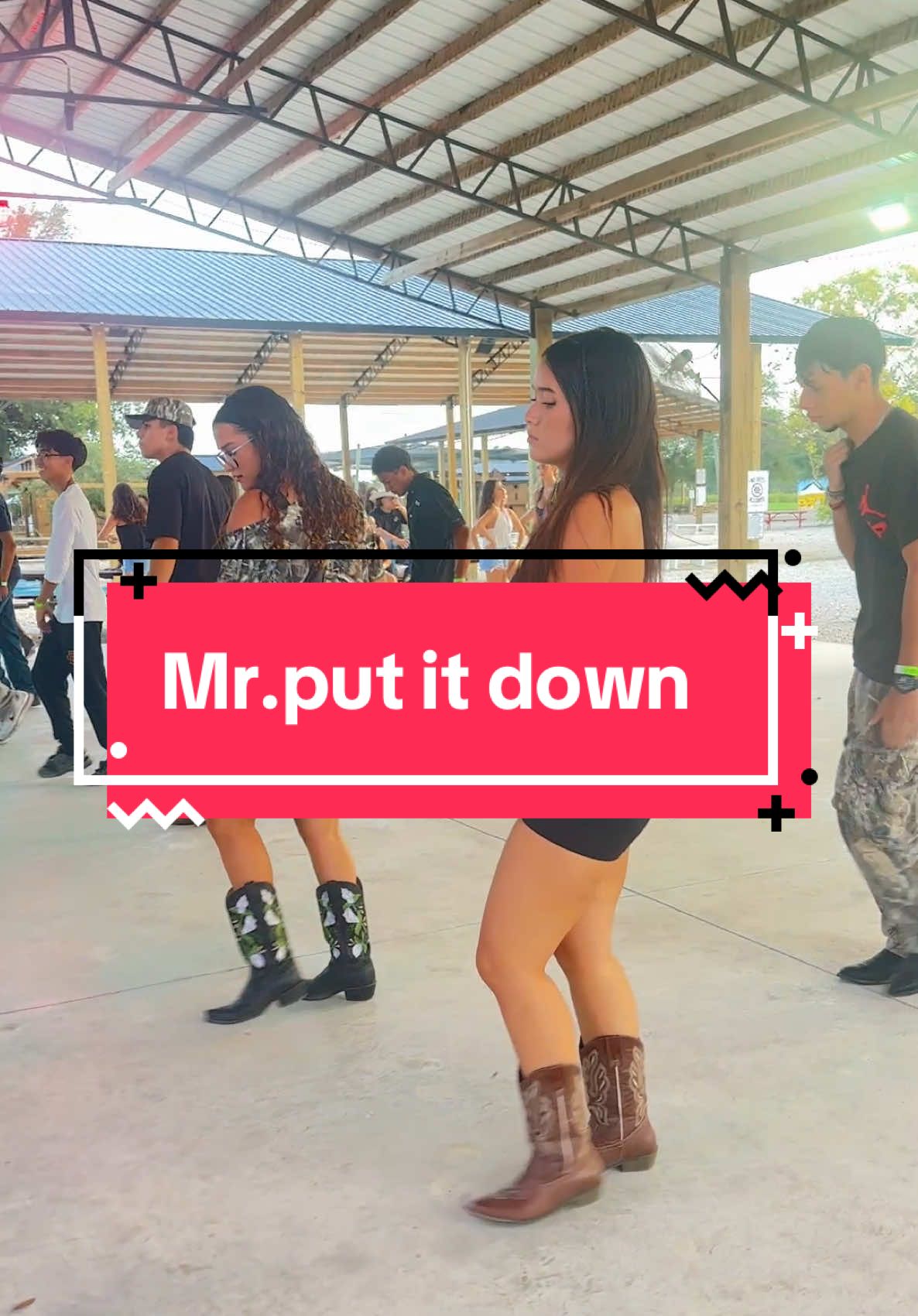 “ a little fun,little love, little dancing” 🕺🏼-Mr.put it down - Ricky martin ft pitbull 📍- Berry farm  #linedance #berryfarm #dance #miami #fyp #fyppppppppppppppppppppppp  #Summer @Xoxo @angie @mateo @The Berry Farm 🌻🍓 