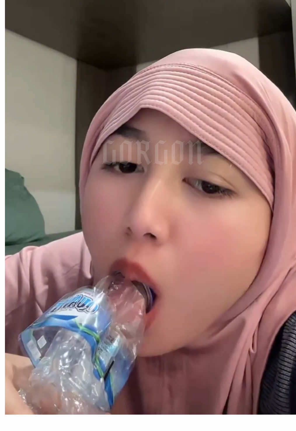 Botol yg dikenyot aku yang gemeter🗿#intan24 #pulen #liveintan24 #live 