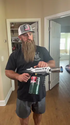 #kitchentorch #torch #bbq #grill #grilling #grillingseason #grillcleaning #cleangrill #summerturnup #summersales #kitchengadget #gadgets #propaneandpropaneaccessories #propane #camping #rv #cooking 