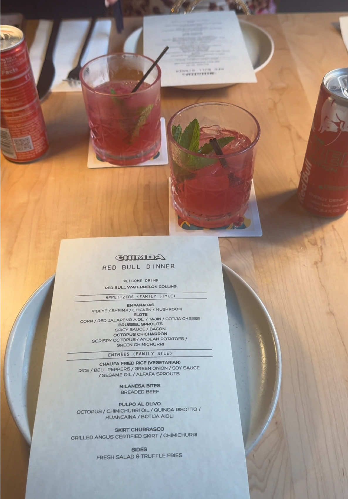 Miami owes us NOTHING, so thankful for this opportunity!! #redbull #miamibeach #miami #studentmarketeer #redbullstudentmarketeer #businesstrip #branddinner #brands 