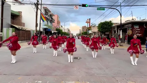 Bastoneras the Wilds en Pride Romita 2025 Born This Way @ladygaga #Pride #2025 #bastoneras #marchalgtb🏳️‍🌈 #ladygaga 