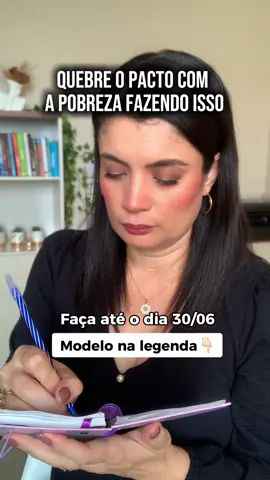 ⚠️ Faça até 30/06! Escolha um lugar tranquilo, coloque uma música relaxante, faça alguns minutos de respiração consciente e escreva a mão esse decreto. Sinta, absorva e assuma cada palavra, determine que essa será a sua realidade a partir de agora.  Toda mudança começa com uma decisão! Modelo do decreto👇🏻 “Hoje eu, ________, tomo a decisão firme e consciente de romper com toda mentalidade de escassez que me limitou até aqui. Eu encerro agora os ciclos de crenças negativas herdadas, repetidas e alimentadas por medo, culpa ou costume. Eu escolho acreditar que sou merecedora de uma vida próspera, abundante e leve. A partir de agora, minha mente se abre para novas possibilidades, ideias, caminhos e oportunidades que me conduzem à liberdade financeira e emocional. Declaro, diante da vida e do universo, que estou pronta para viver em plenitude. Eu solto o passado com gratidão e me alinho com a energia da abundância. Assim é, assim está feito.” ……….. Se você quiser conhecer uma ferramenta poderosa pra reprogramar sua mente e romper de uma vez por todas com essa vida de escassez, clica no link que está no meu perfil 📲