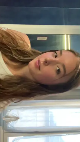 lo specchio molto stabile!