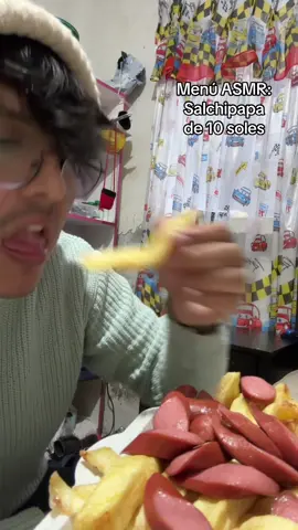Hoy tocó su salchipapa bien servido a solo 10 soles, creo que es una salchipapa con la tres R: Rompedora , Riquísima y Rentable. #asmr #asmrsounds #asmrvideo #comida #comidasmr #asmrfood #comidaperuana #salchipapa #salchichorizo #chorizo #chorizoconpapa #asmrmukbang #asmrmukbangvideo #ricoalmuerzo 
