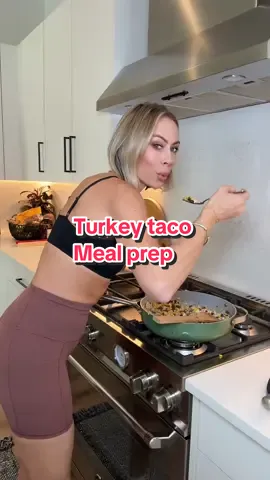 Tjs Turkey salsa verde tacos #TraderJoesMealPrep #EasyHealthyMeals #LazyGirlDinner #MealPrepIdeas #SalsaVerdeTacos #BudgetFriendlyRecipes #HighProteinMeals #QuickDinnerIdeas #SubstackRecipes