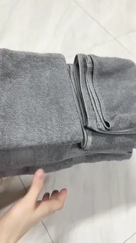 Mua cả combo là 2 khăn tắm và 2 khăn gội và 2 khăn lau mặt giá chỉ 162 k và giá sẽ thay đổi khi hết chương trình ưu đãi nhé#MongcamTAPHOAĐULOAI #mongcam1994 #chiasesanphamhuuich #rewiewsanpham #khantam #khantamcotton #khantamcaocap #xu ##xuhuongtiktok 