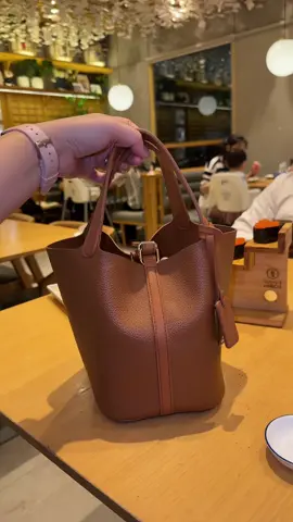 classy bucketbag✨🫶🏻 #racuntiktok #rekomendasitaswanita #agefree 