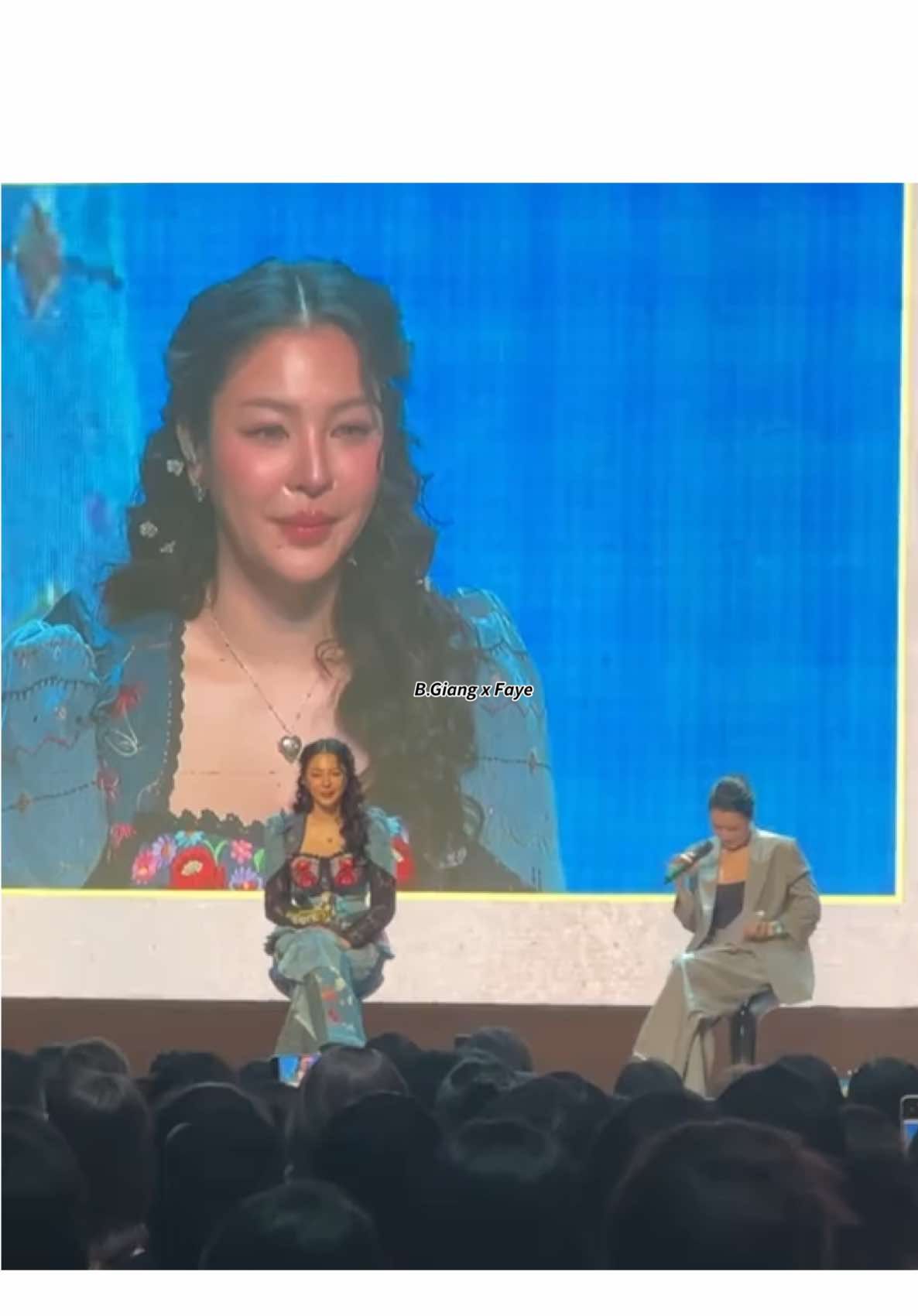 Qua Vietnam giao lưu với fan❌          Qua Vietnam bị fan ghẹo ✅ #faye1stfminhochiminh #fayeperaya #apasramalisorn #FayeYoko #thailand🇹🇭 #yokoapasra #faye_malisorn #faye_malisorn #Faye💛 #faye_peraya #xuhuong 