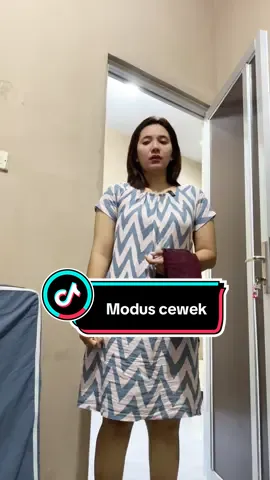 Modus cewek #rickipiw #cowokngeselin #fyp #comedy #couplecomedy 