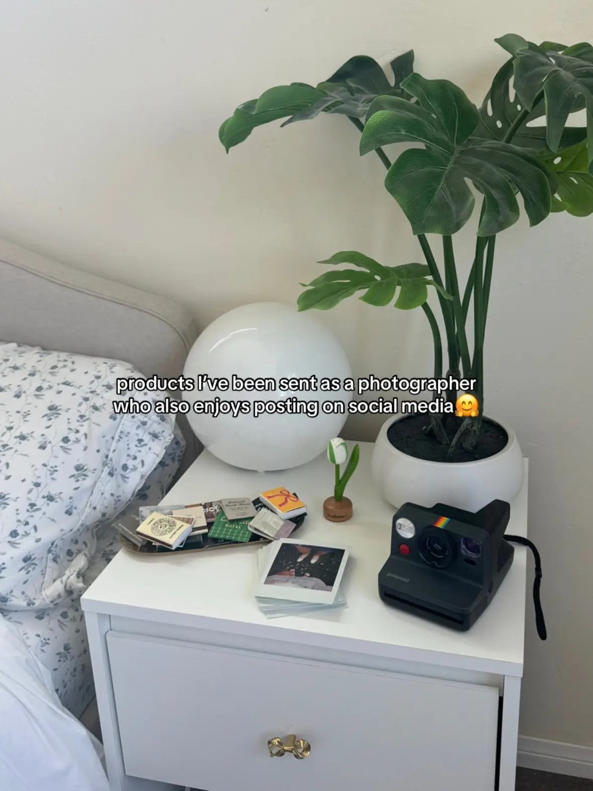 posting is fun!!! love it all thank you thank you!! #photographer #filmcamera #photographytips #pr @35mm Co @Polaroid @Coiro Shop @Get Back Necklaces @Lemon Lua 