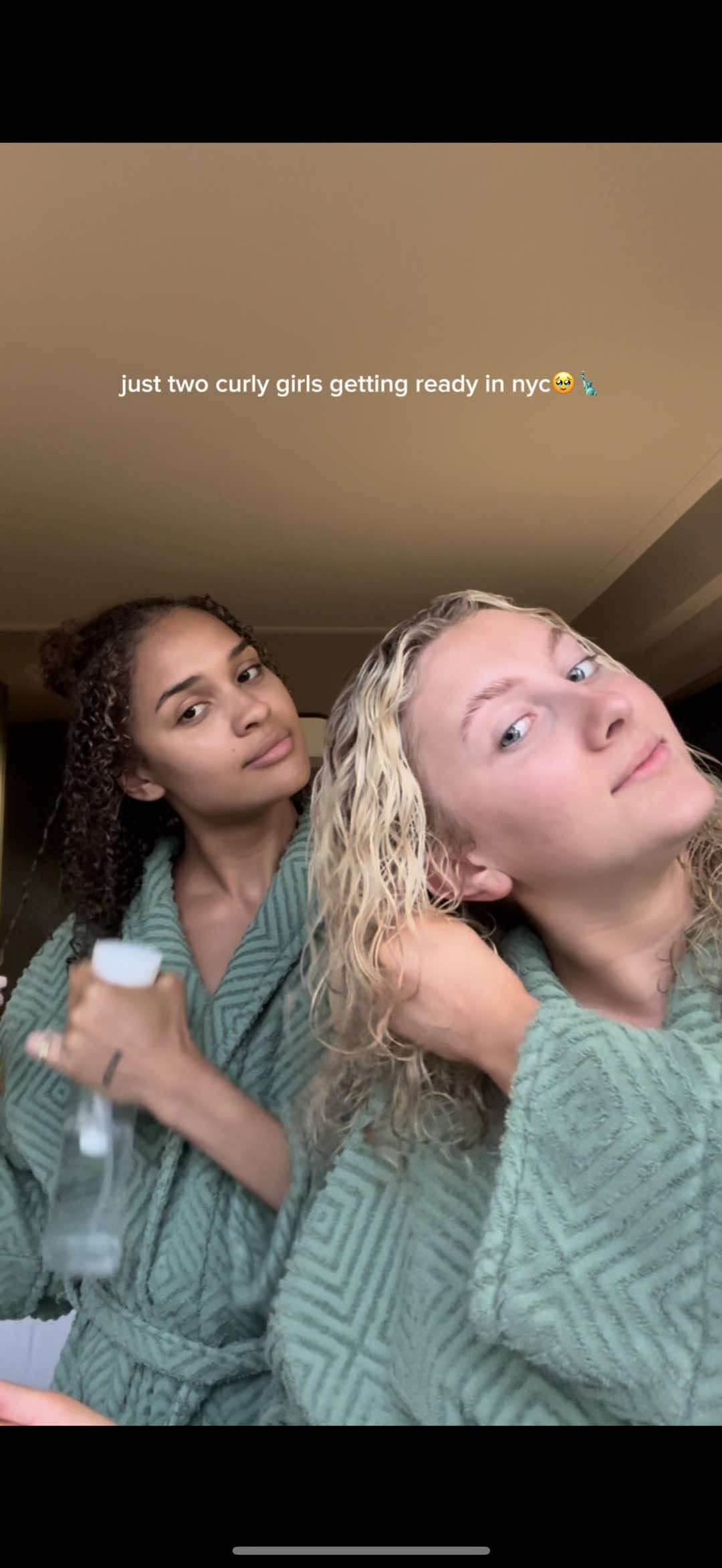 wouldn’t have it any other way🥹 @Jada McLean #dcc #roomie #nyc #curlyhair #fyp #foryoupage 