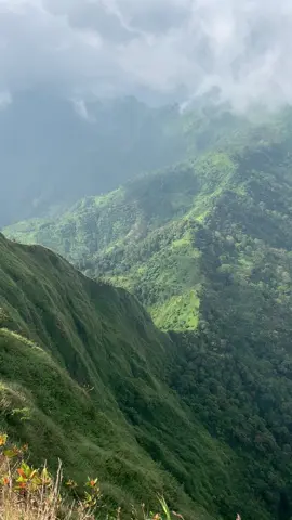 Natas angin lagi cantik cantiknya⛅️ #natasangin#muria#pendakigunung#zulqamahendra#mountnesia#wonderfulindonesia#kudus24jam#jepara24jam#fyp