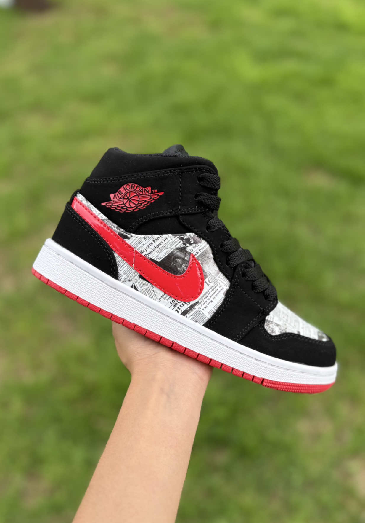 Jordan 1 “periódico”📰 Disponible del 22 al 27.5 ❤️ #sneakersdobleaa 