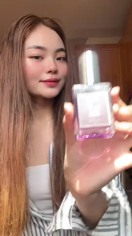Hair mist perfume by @Highness Collections ✨ DM FOR ORDERS! Available in 4 different scents ✨ #highnesscollections #highnesscollection #perfumesbyhighnesscollection #hairmistperfume #fyp #fyppppppppppppppppppppppp #viral 