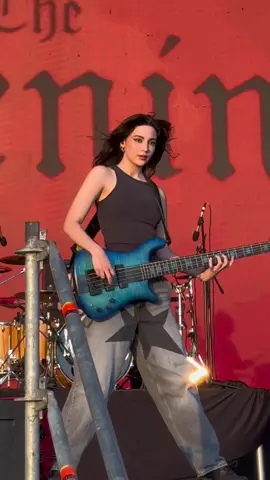 Bueno… Pero Alejandra 🤤🎸🎶😎 #DISCIPLE  @The Warning @Tecate Supremo #CiudadJuarez #Festival #TheWarning #Rock #Music 