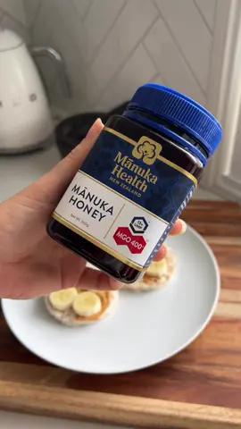 Reasons why @Manuka Health MGO 400+ honey is staying in my daily routine 🙂‍↕️🤝🏻 #MānukaHealth #MānukaHealthScience #honey #manukahoney #healthiergroceries #healthy #nutrition #ad