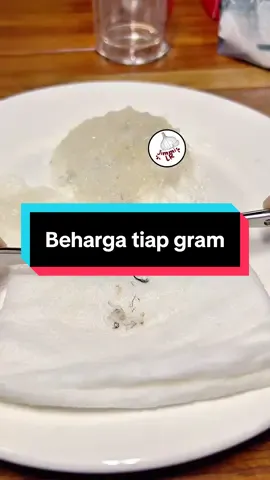 Membalas @dhenzkye_gaming Serpihan sarang walet? Nggak salah juga sih, Kak Tapi biar lebih jelas, mending video ini yang jelasin ya. Sarang walet itu dihargai per gram, Kak, jadi kalau dibilang “serpihan” mungkin kurang tepat,karena semua bagiannya tetap berharga. Soal harga, itu tergantung kualitasnya juga, Kak  #jimmi_lr #sarangwalet #sarangwaletindonesia 