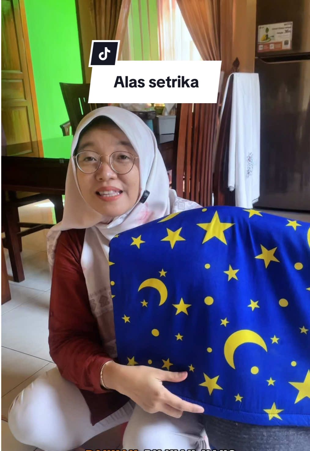 Setrika makin sat set pakai ini aja alas setrika bisa nyerap panas baju jadi cepet rapinya #alassetrika #alassetrikamurah #alassetrikamotif #fyp 