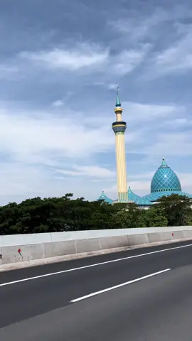 surabaya #mentahanvideo #mentahan #fyp #fypシ #fyppppppppppppppppppppppp #fy #nyetirmobil #nyetirsendiri #jalanjalan #masjidalakbarsurabaya 